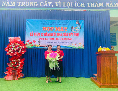 HỌP MẶT KỈ NIỆM 43 NĂM NGÀY NHÀ GIÁO VIỆT NAM 20/11/1982- 20/11/2025