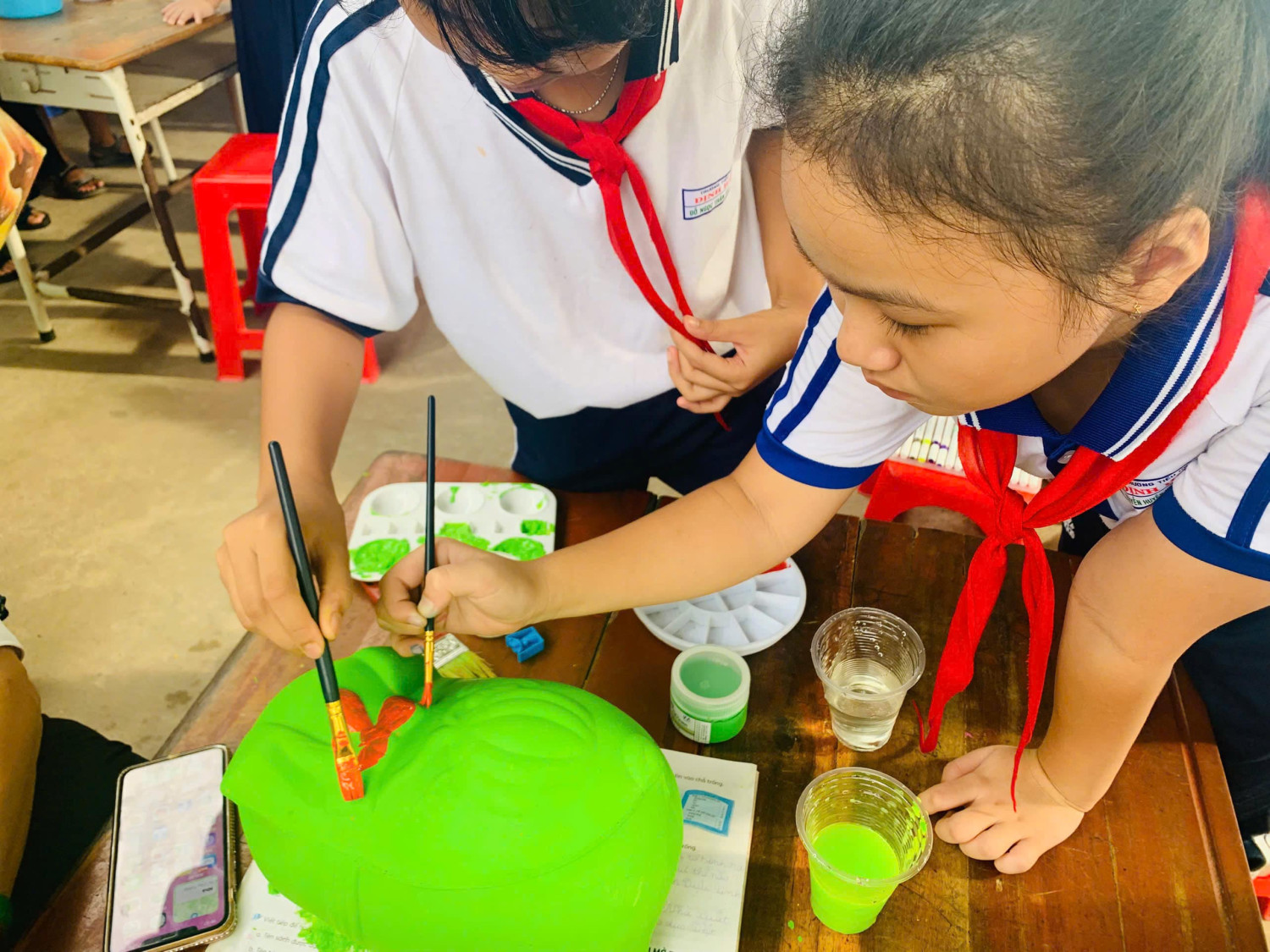 HOẠT ĐỘNG:"GIỜ RA CHƠI TRẢI NGHIỆM, SÁNG TẠO"