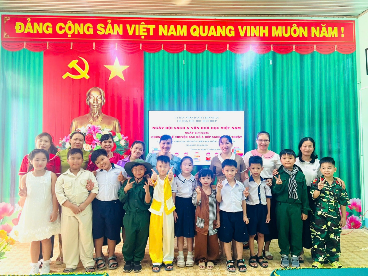 ảnh 2 kể chuyện